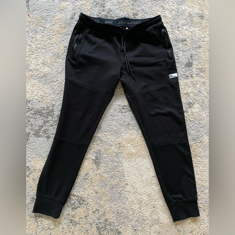 Jack & Jones Men’s Black Jogger Pants, Large